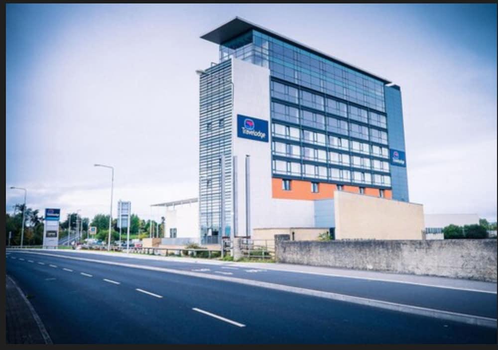 Travelodge Limerick Castletroy Exterior photo